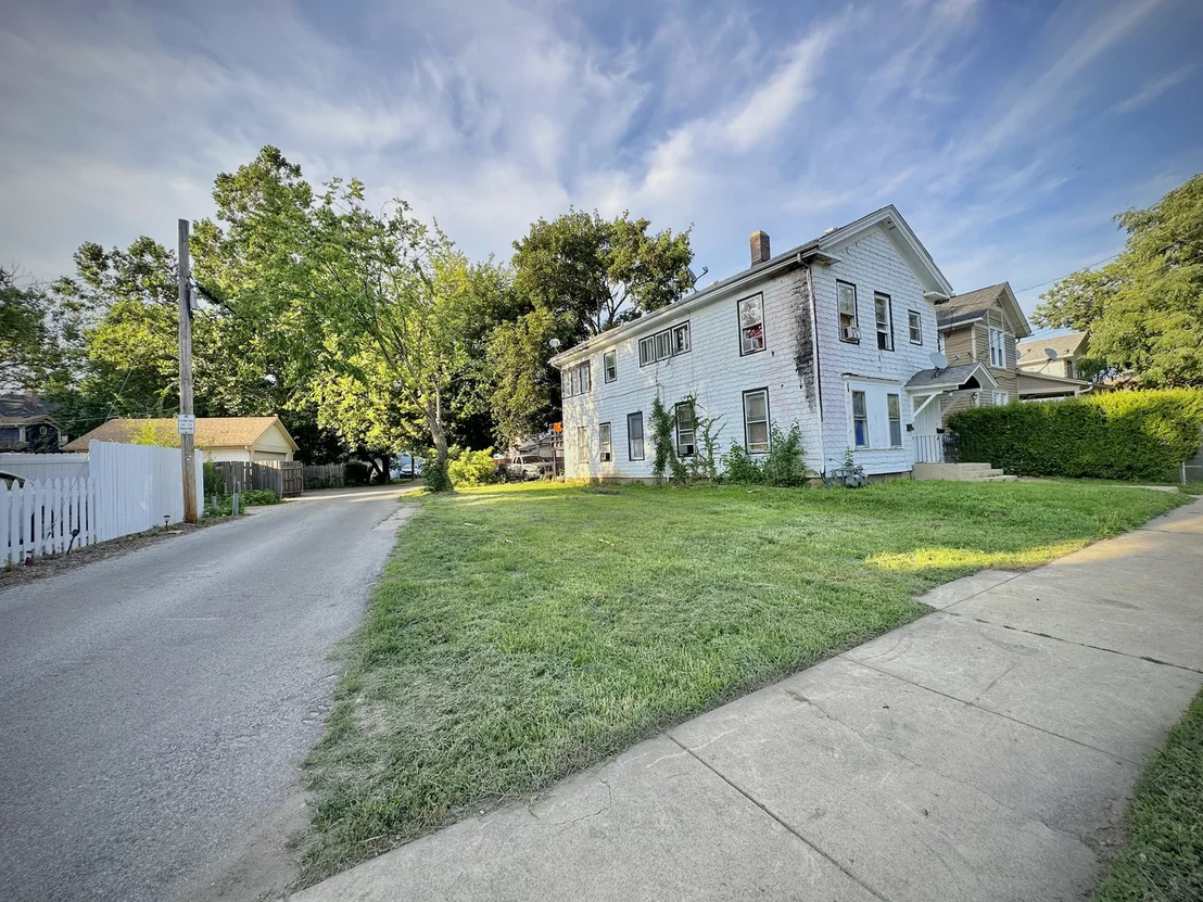 Photo of 422 North Avenue
