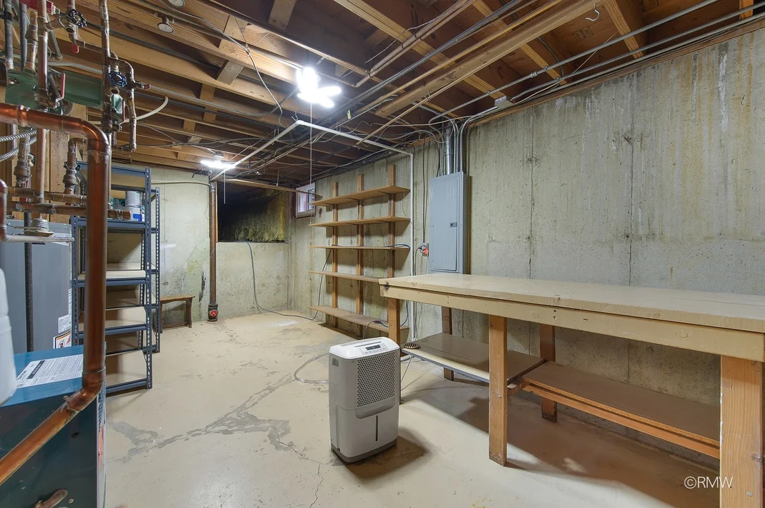 Photo of 21W301 Par Lane