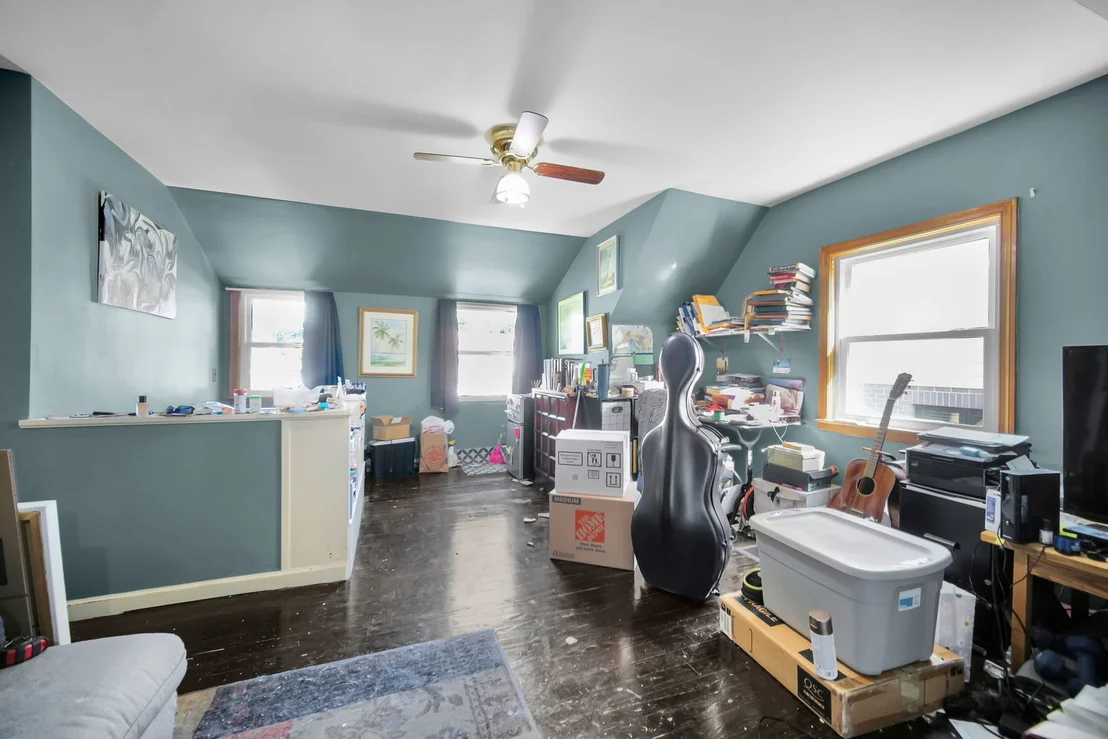 Photo of 313 Harlem Avenue