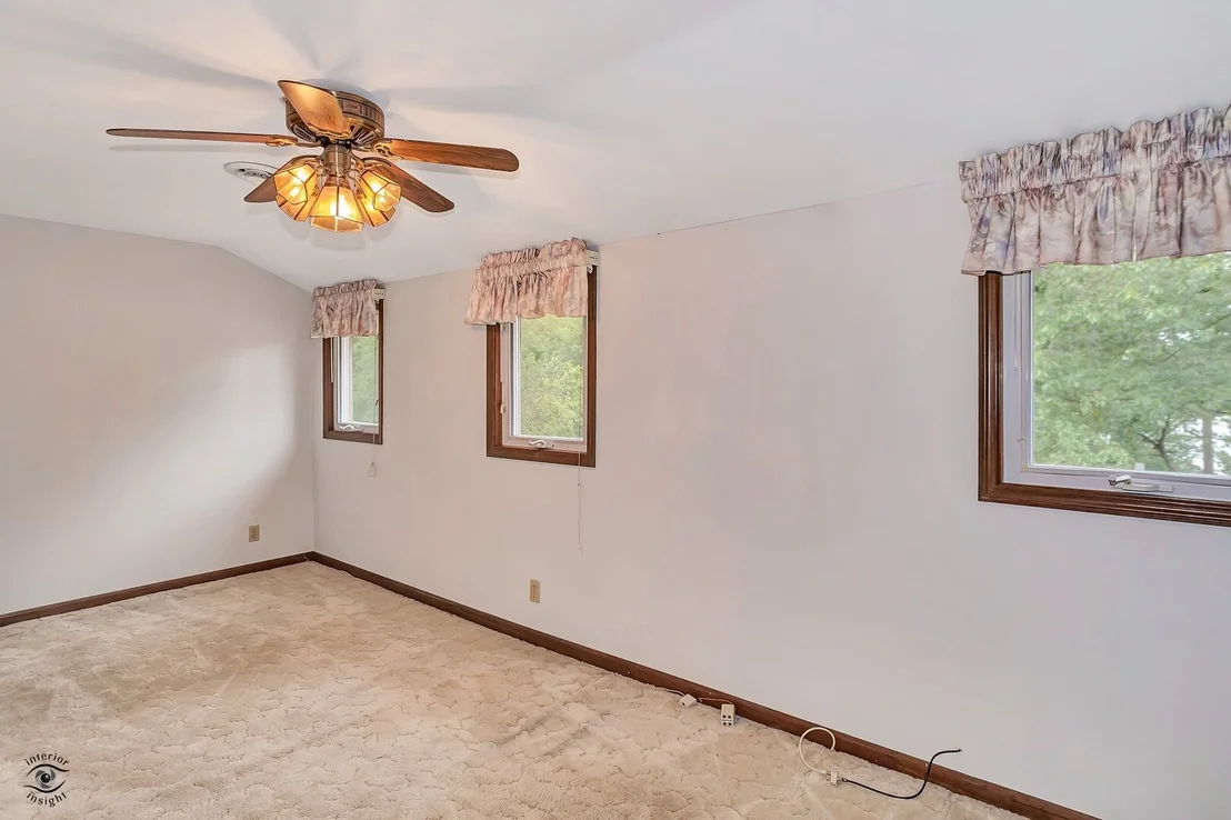 Photo of 864 Ash Drive