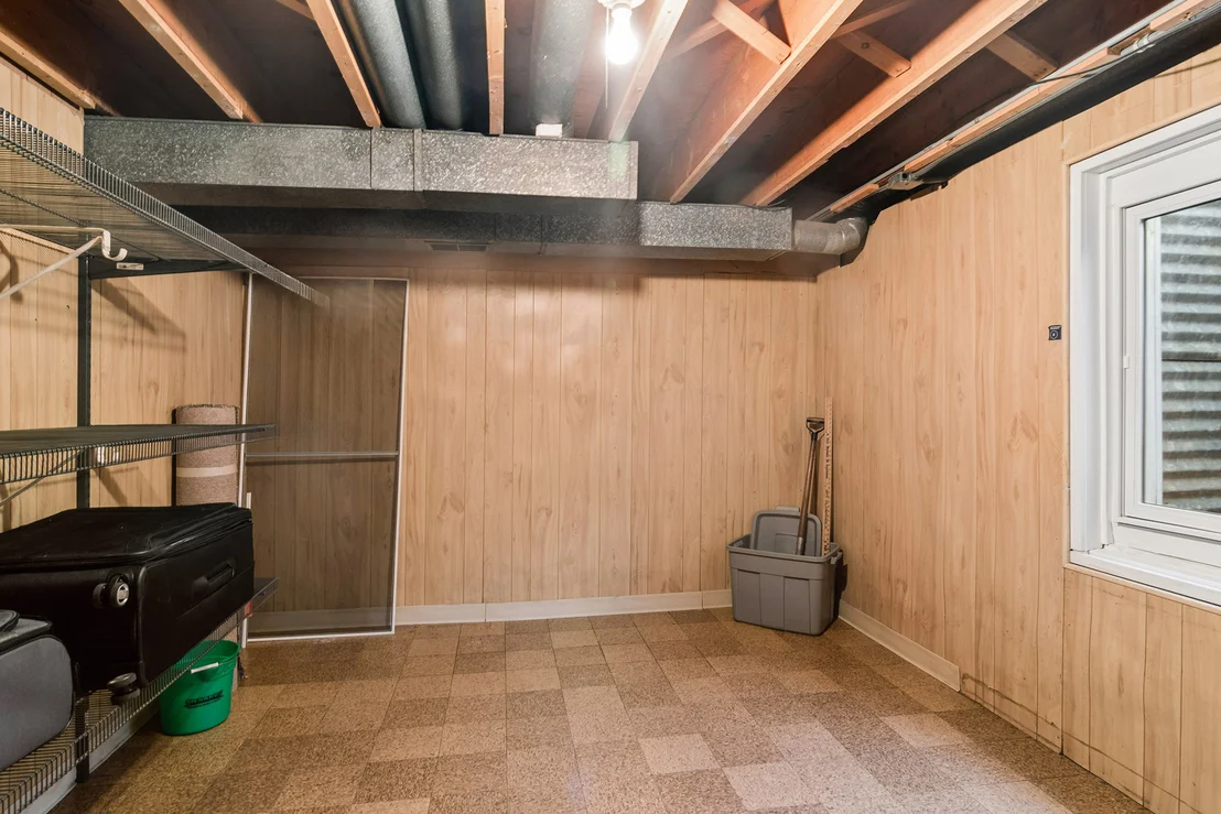 Photo of 1600 E Linden Lane