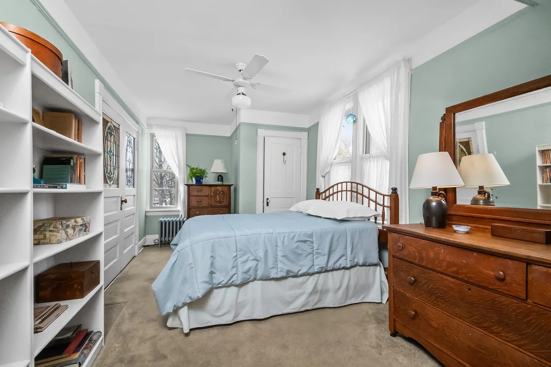 Photo of 1201 Florence Avenue