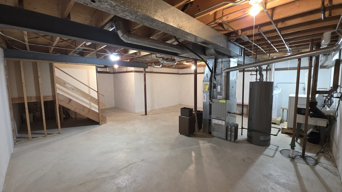 Photo of 446 S Wenbriar Square