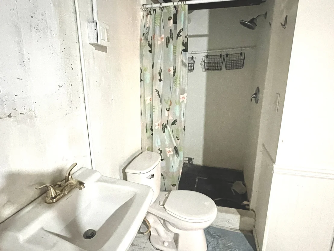 Photo of 2405 Plum Street