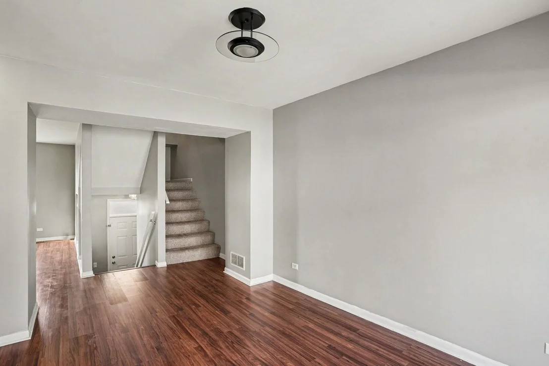 Photo of 1870 MIDDLEBURY Drive