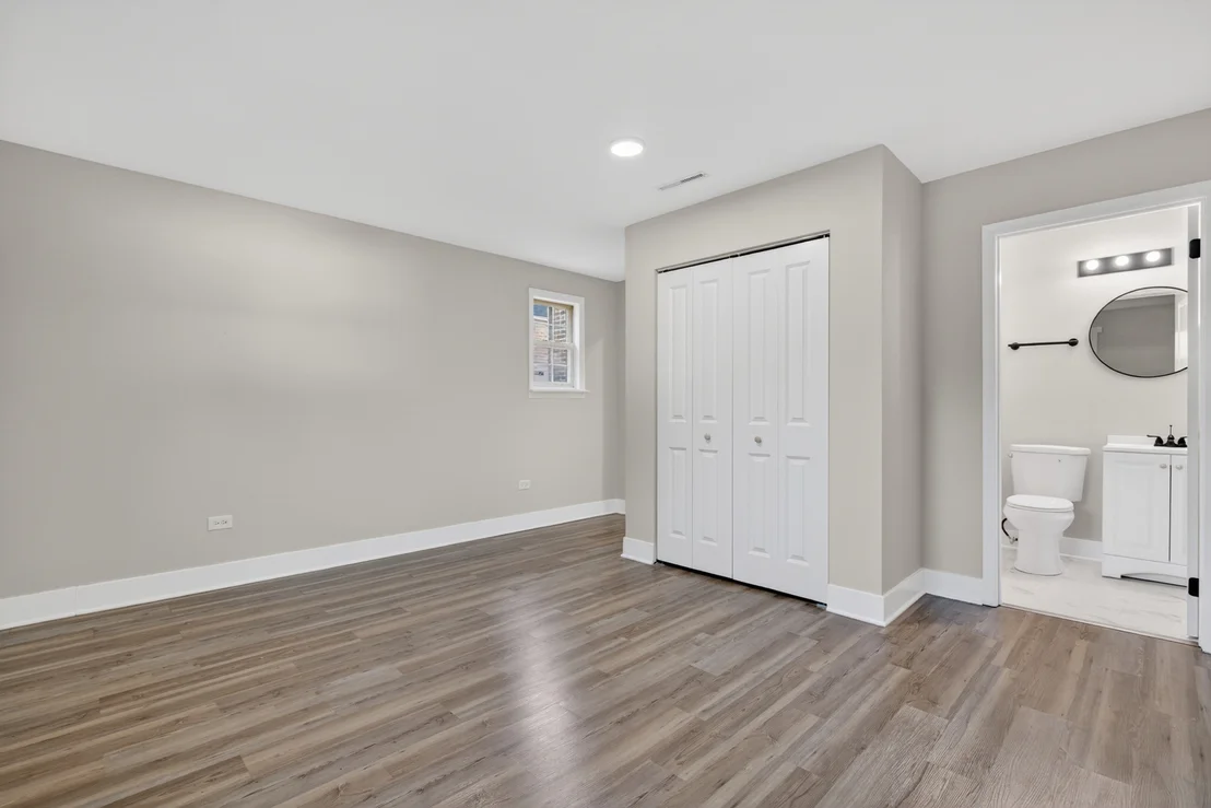 Photo of 114 W 126th Place