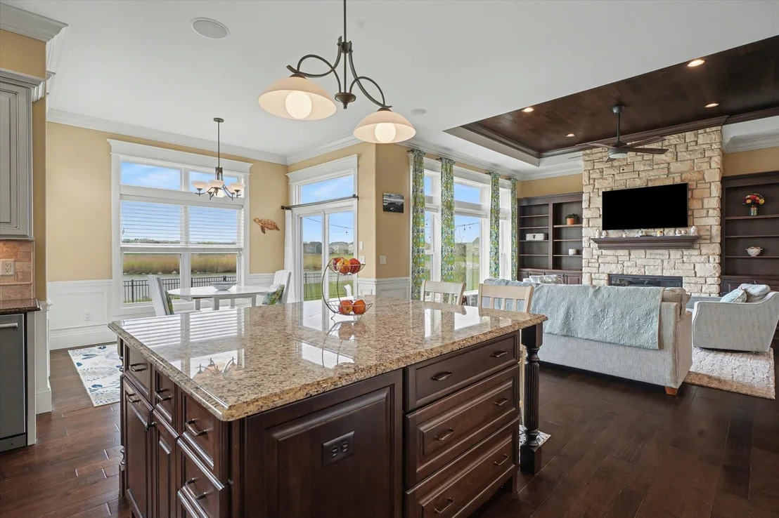 Photo of 405 Denton Drive