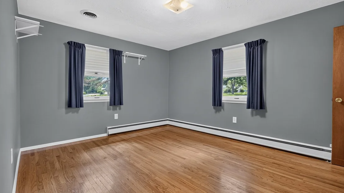 Photo of 305 Centennial Avenue