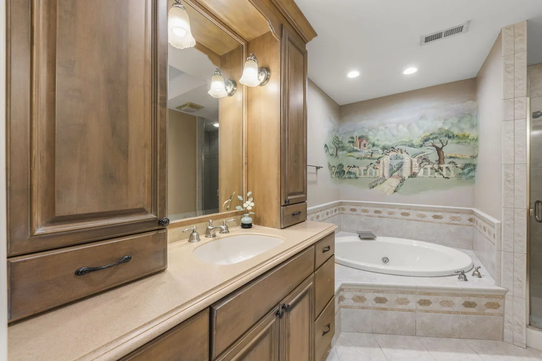 Photo of 2256 Ridgewood Road