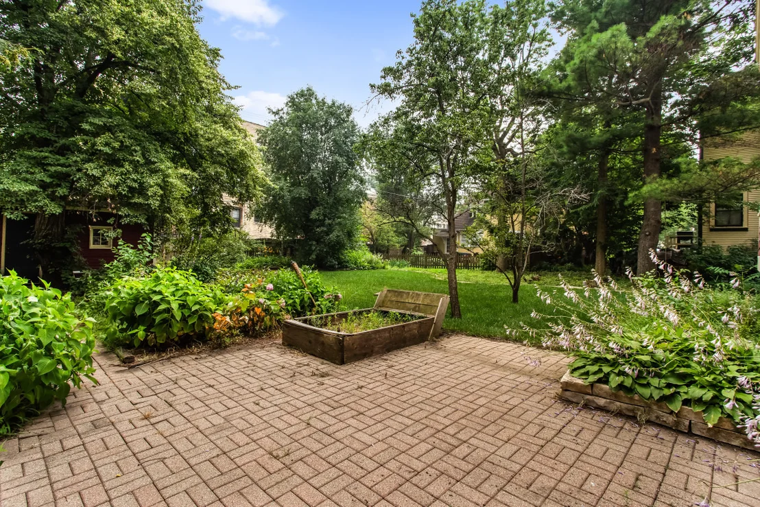 Photo of 1411 Maple Avenue