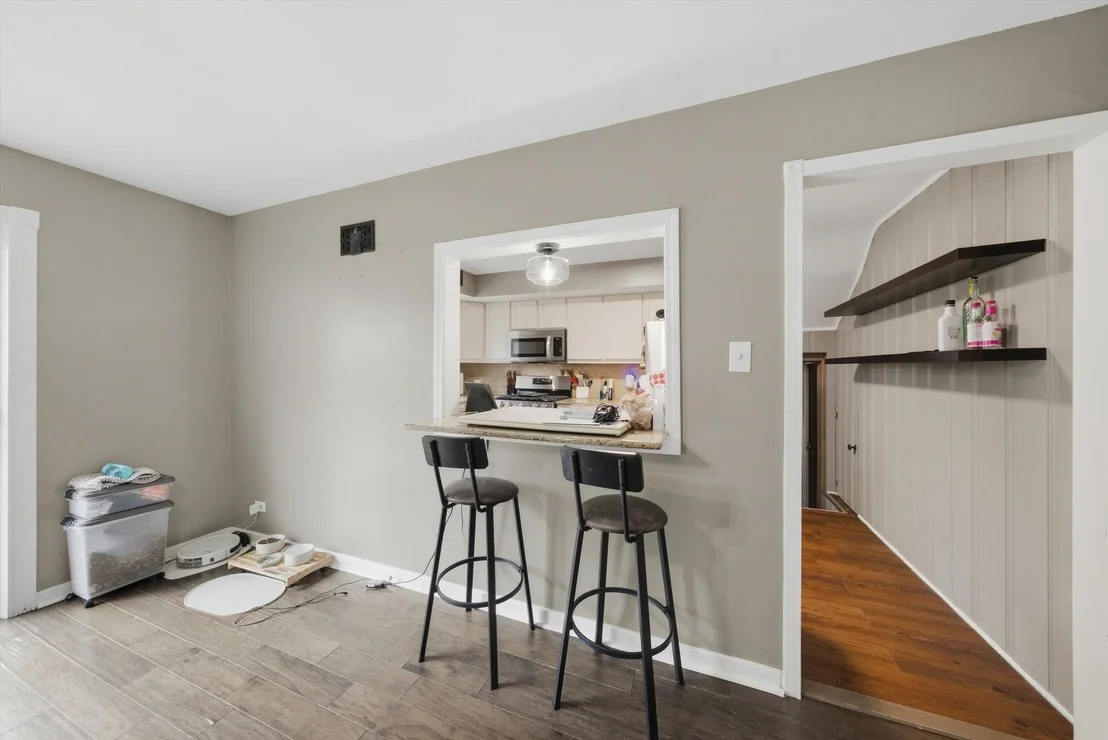 Photo of 390 Bartram Road