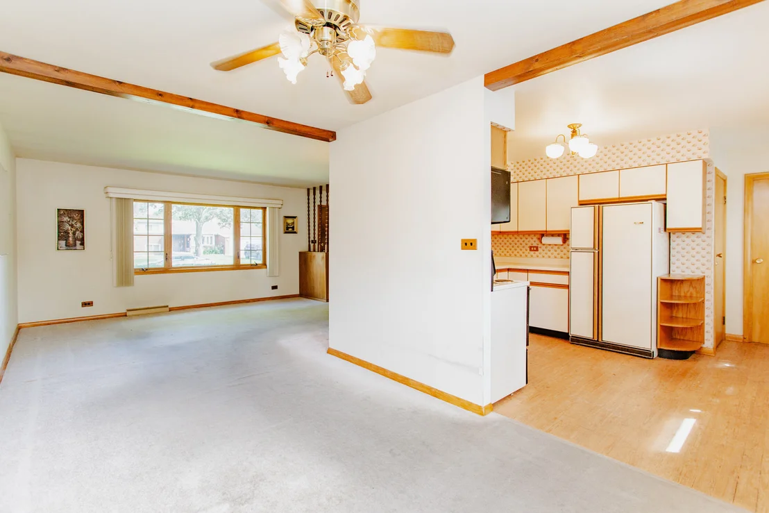 Photo of 255 W Walnut Avenue