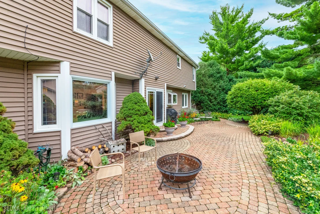 Photo of 620 Canyon Lane