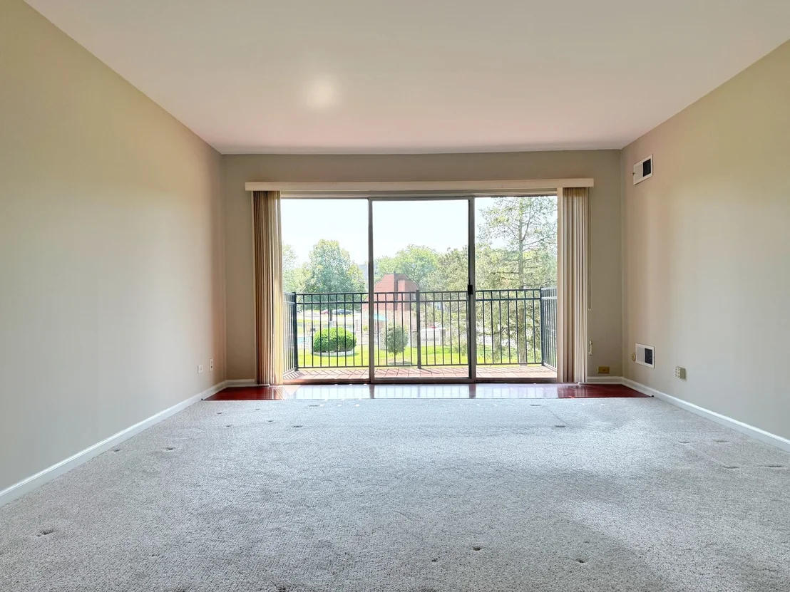Photo of Unit 205 at 5000 Carriageway Drive