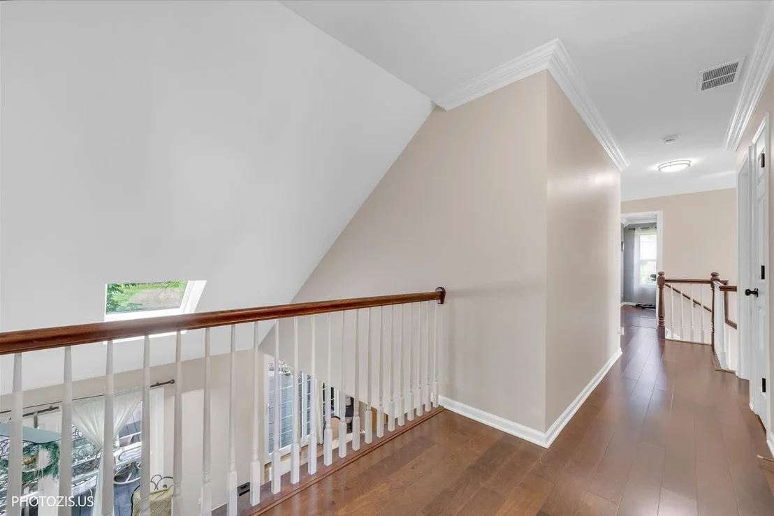 Photo of 80 CHESTNUT Court