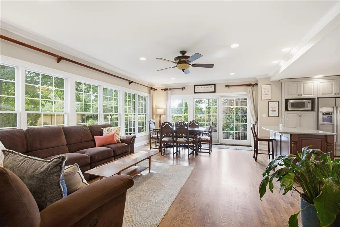 Photo of 2501 Robincrest Lane