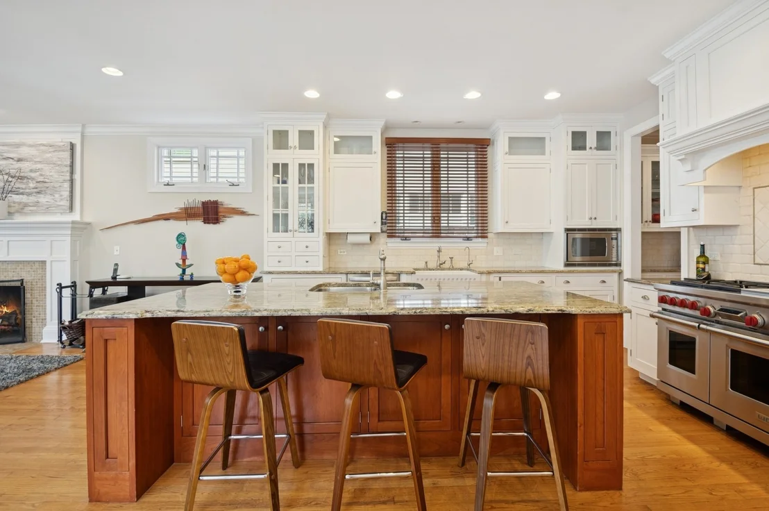 Photo of 384 Provident Avenue