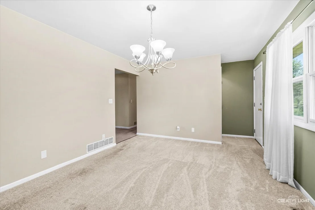 Photo of 51 Dawn Avenue