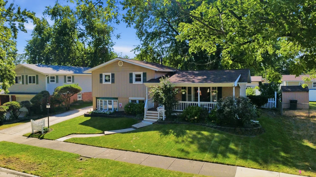 Photo of 15124 Hillside Avenue