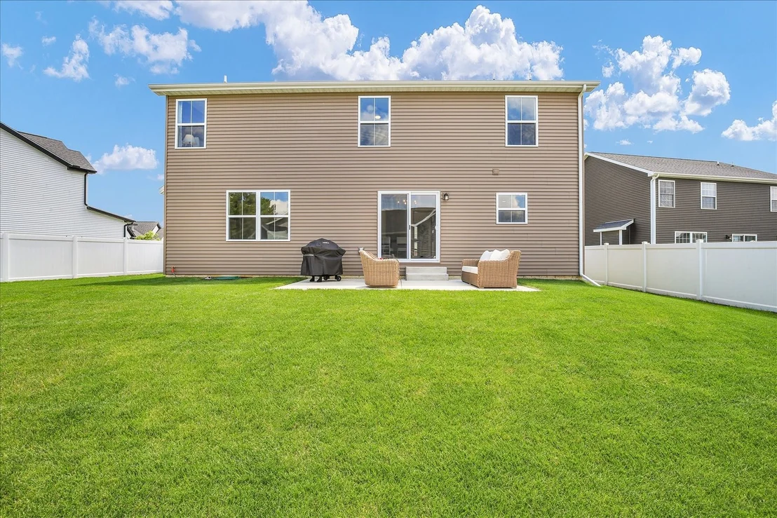 Photo of 216 Red Bud Drive
