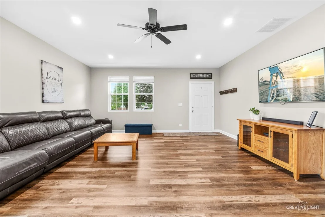 Photo of 830 Valley Stream Drive