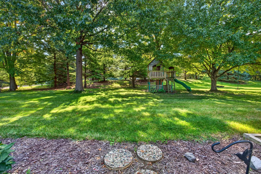 Photo of 9159 Deer Ridge Drive