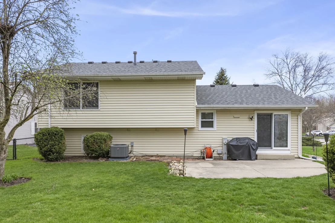 Photo of 322 Hickory Oaks Drive