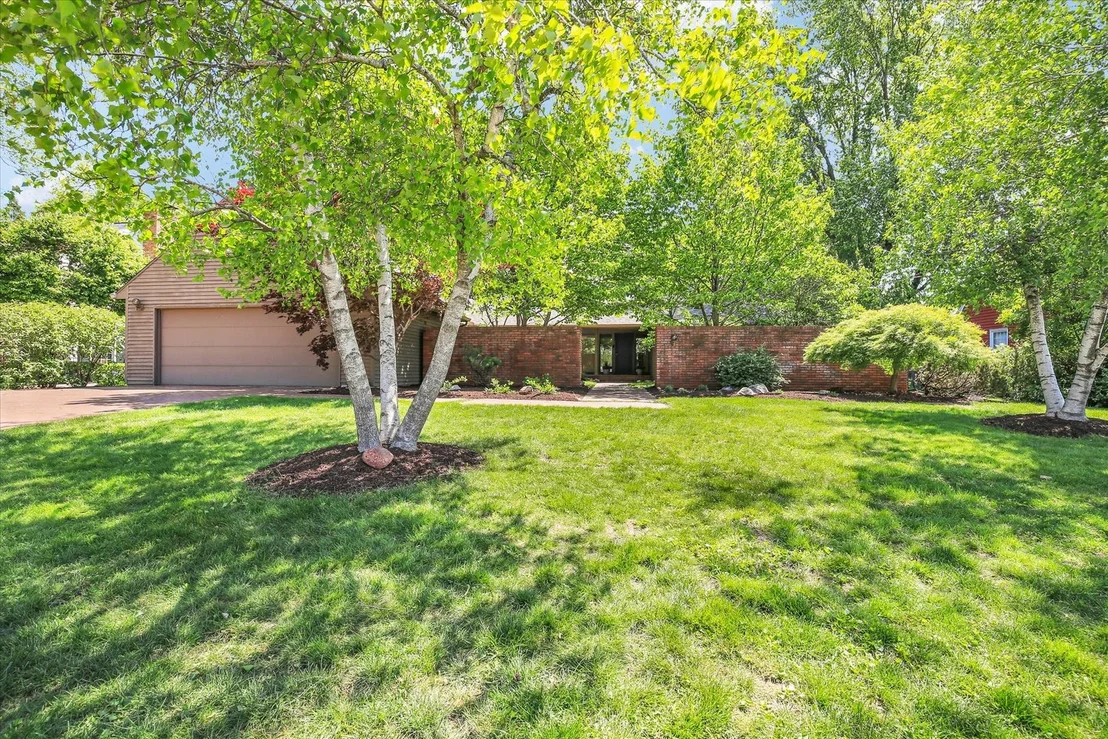 Photo of 10 Carriage Way