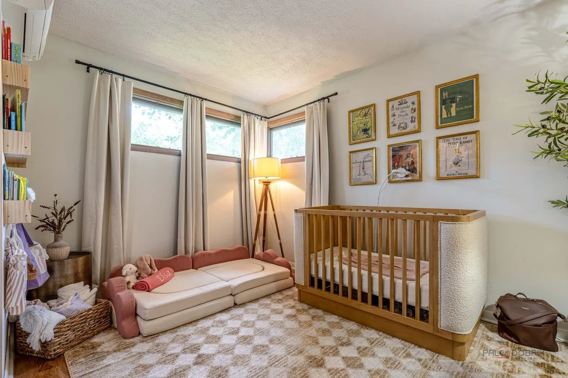 Photo of 161 Crestwood Drive