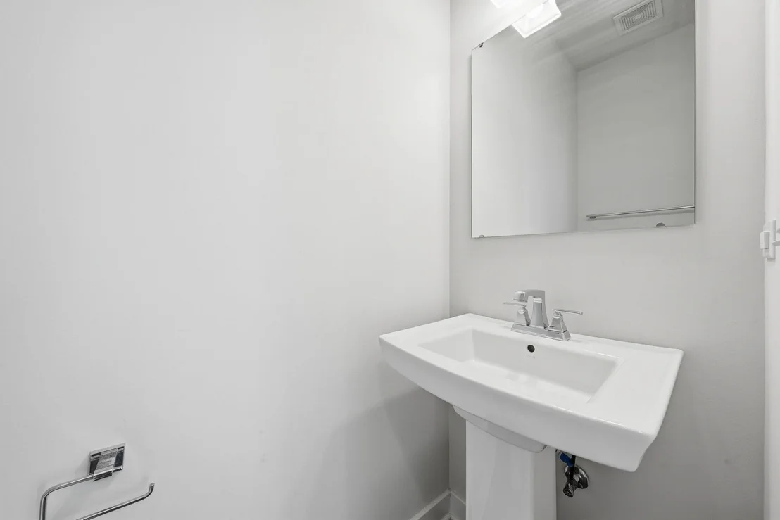 Photo of 72 Nicholas Drive E