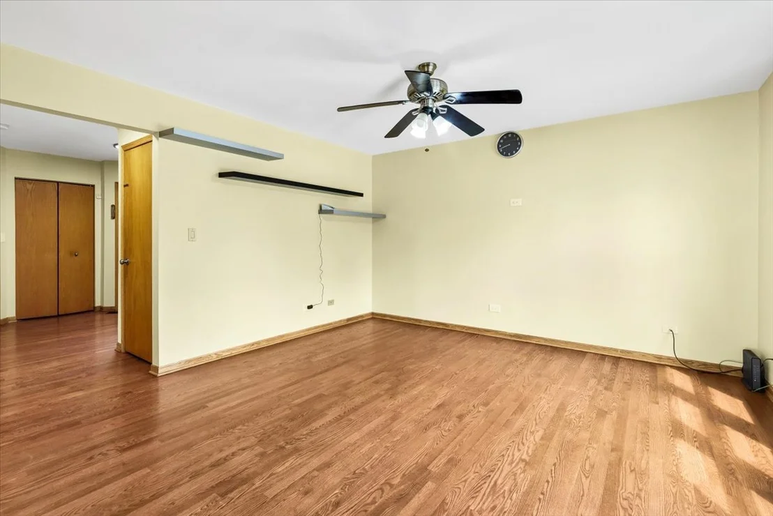 Photo of 2153 Laurel Avenue