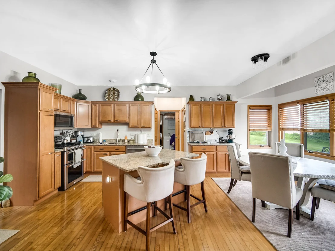 Photo of 23030 Lakeview Estates Boulevard
