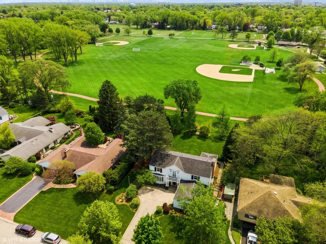 Photo of 2547 Marian Lane