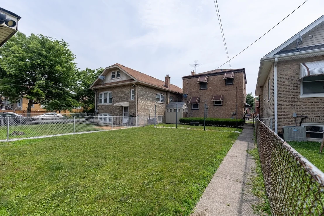 Photo of 2802 Cuyler Avenue