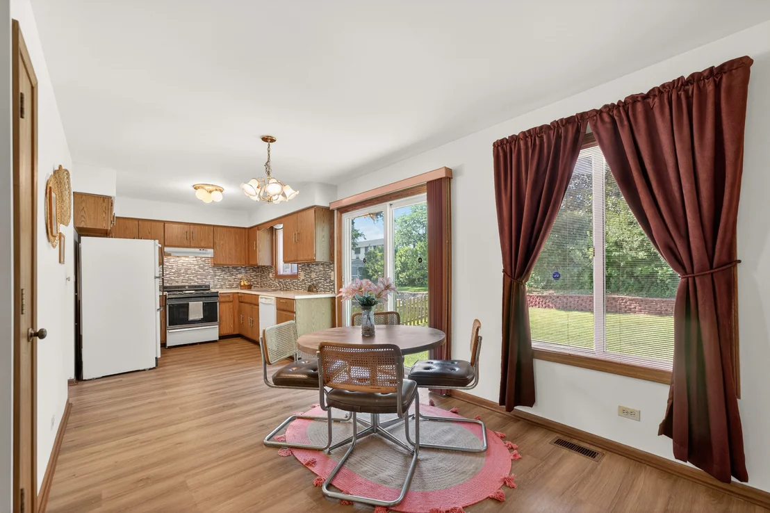 Photo of 722 Aspen Drive