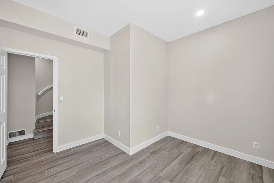 Photo of 2939 Mesa Drive