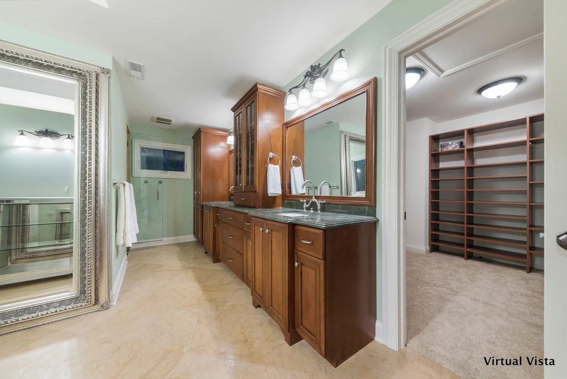 Photo of 820 Riedy Road