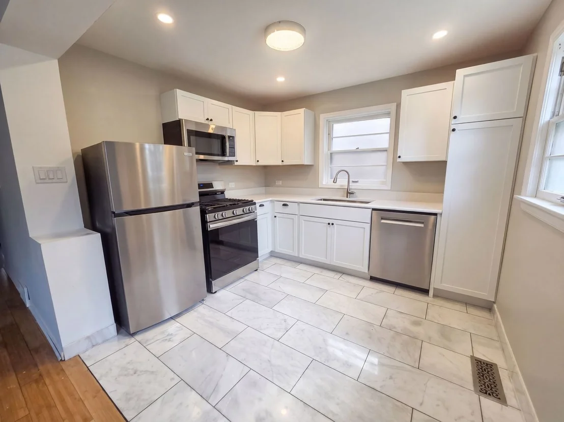 Photo of 2339 Northgate Avenue
