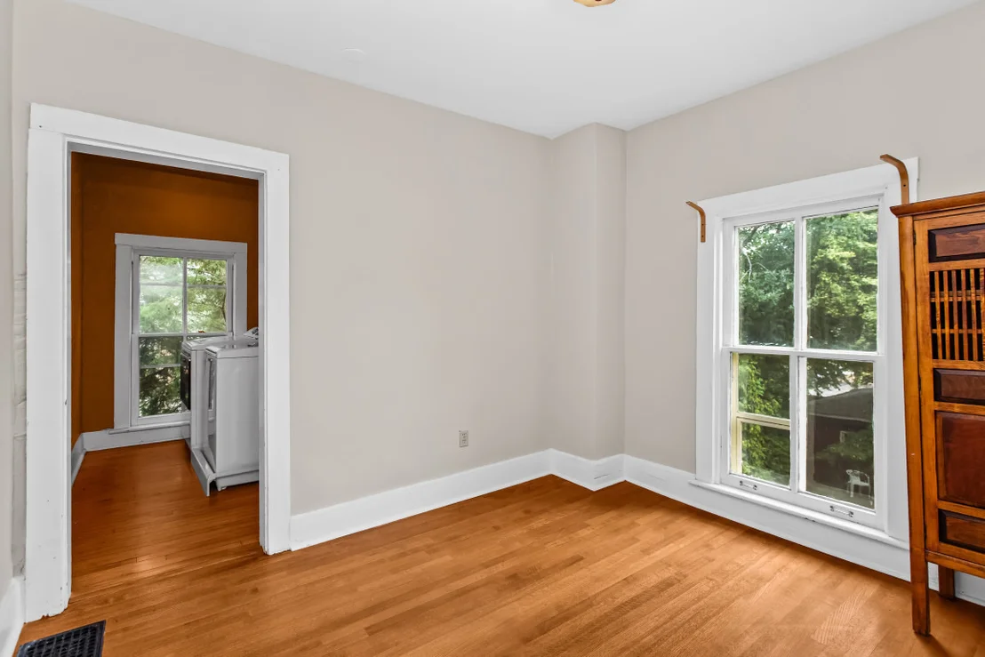 Photo of 1411 Maple Avenue