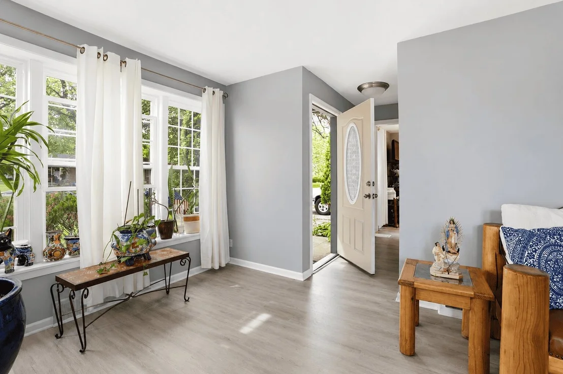 Photo of 551 Sunset Drive