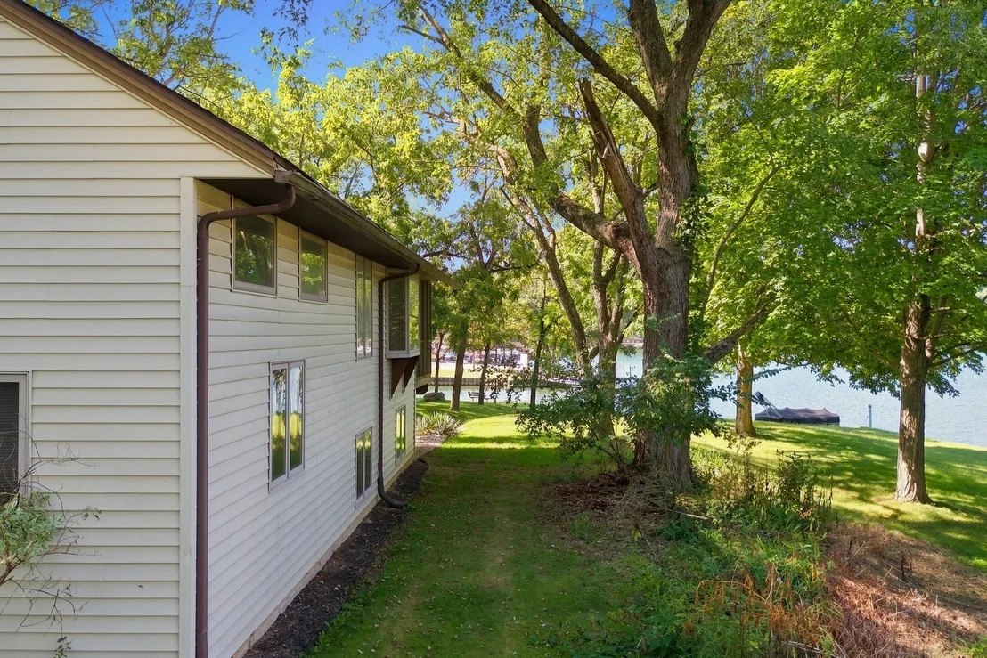 Photo of 154 Beachview Court