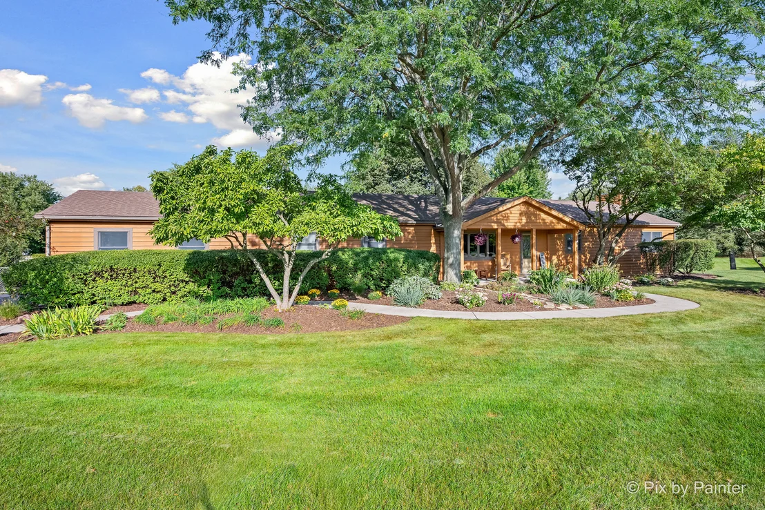 Photo of 2116 N Pebble Drive