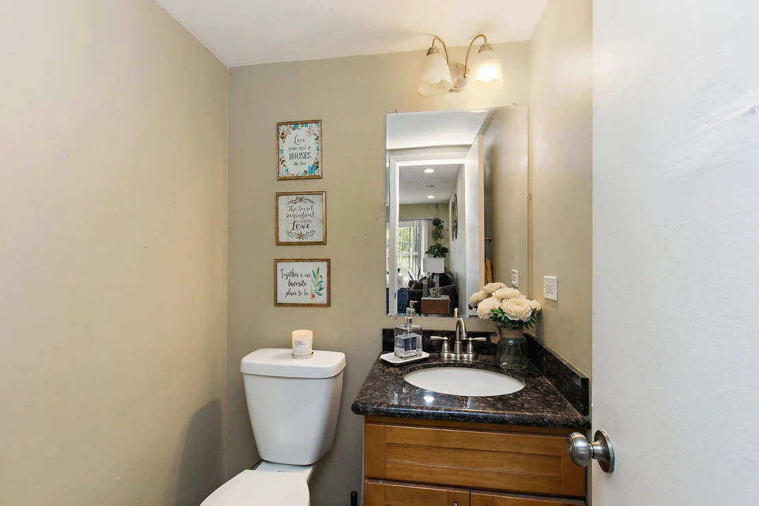 Photo of 1797 Queensbury Circle