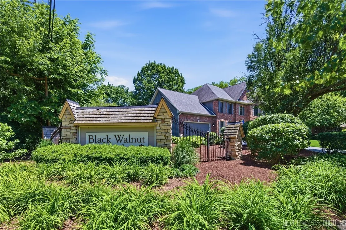 Photo of 990 Pinecrest Drive