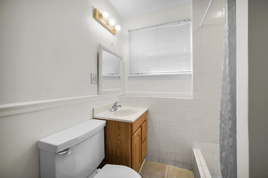 Photo of 1020 Hahn Place