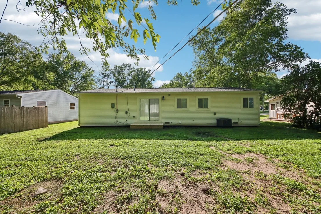 Photo of 2804 Old Oak Drive
