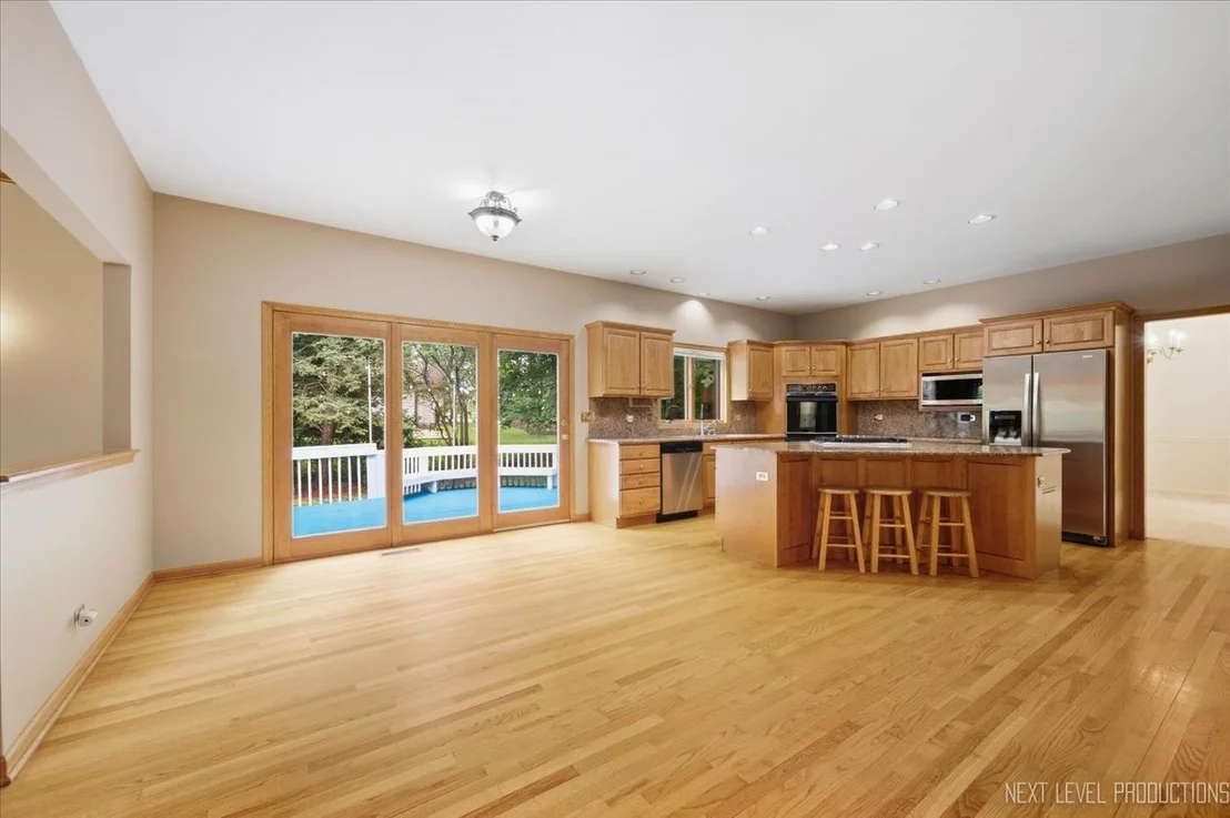 Photo of 1002 Thoroughbred Circle