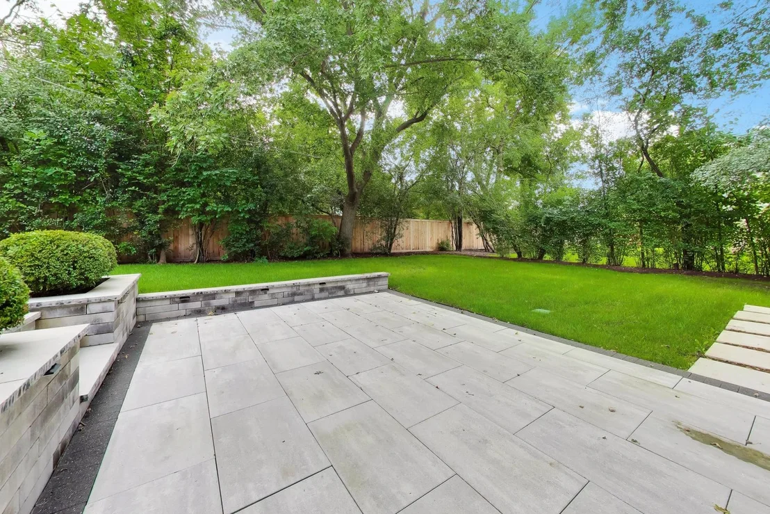 Photo of 1005 FORESTWAY Drive