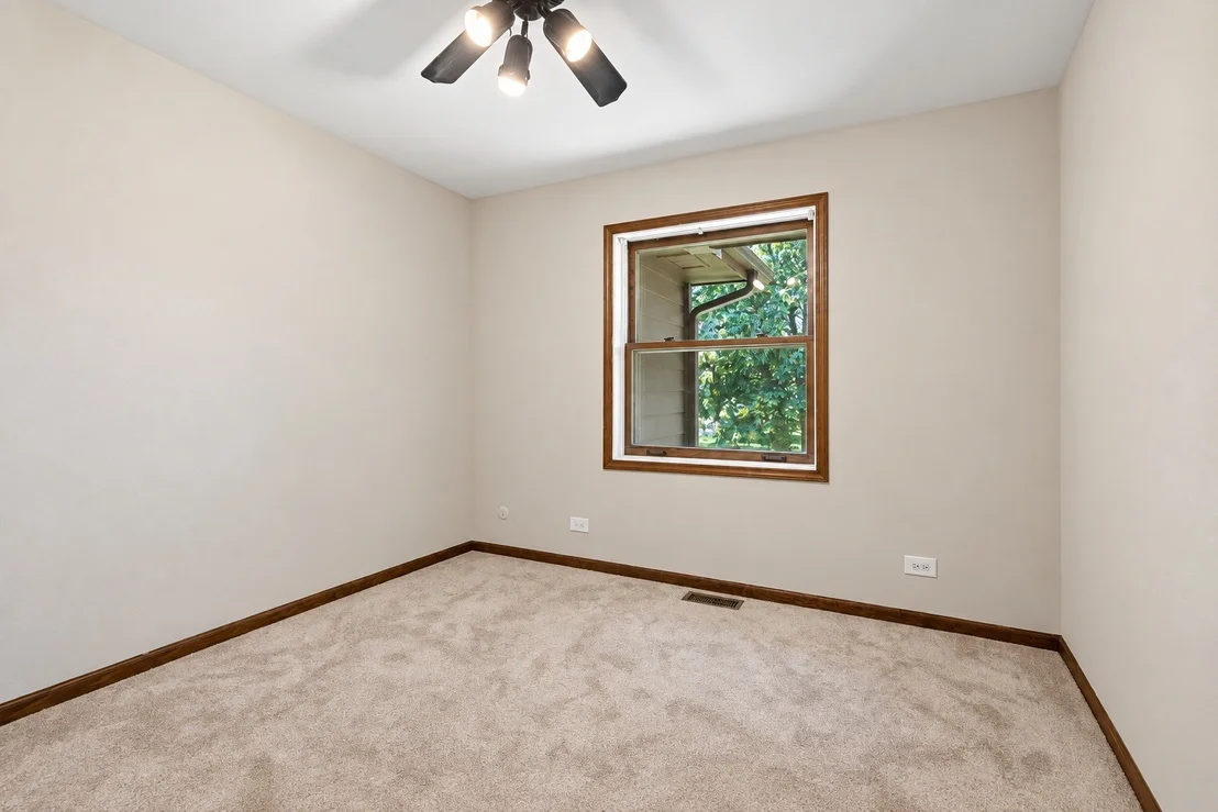 Photo of 4512 S Ridgeway Road