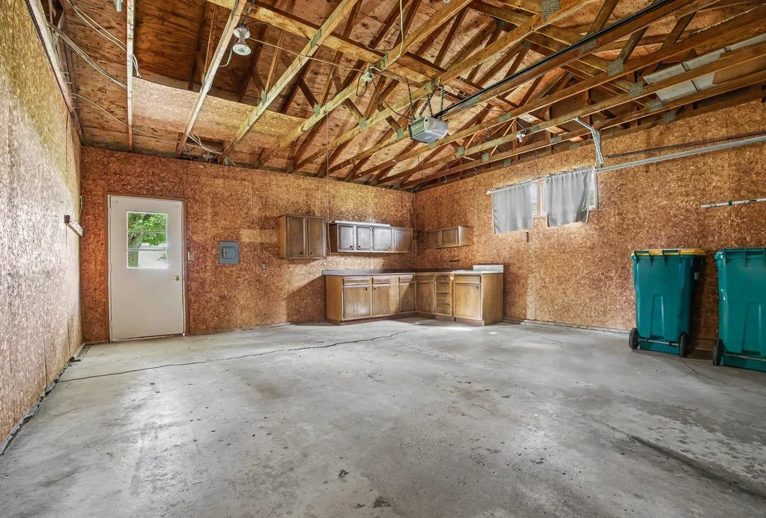 Photo of 10 Imperial Drive